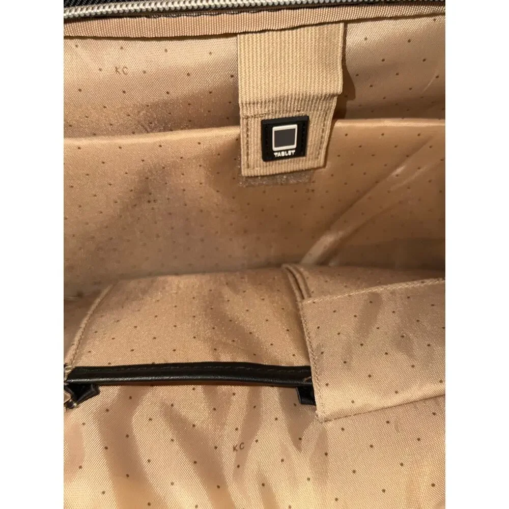 Kenneth Cole Reaction Chelsea Underseater Spinner Suitcase